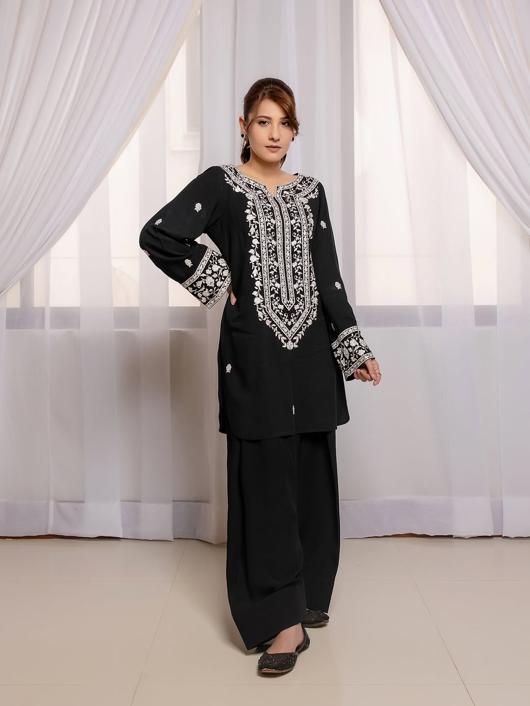 HINA EMBROIDERY WORK 2PC
