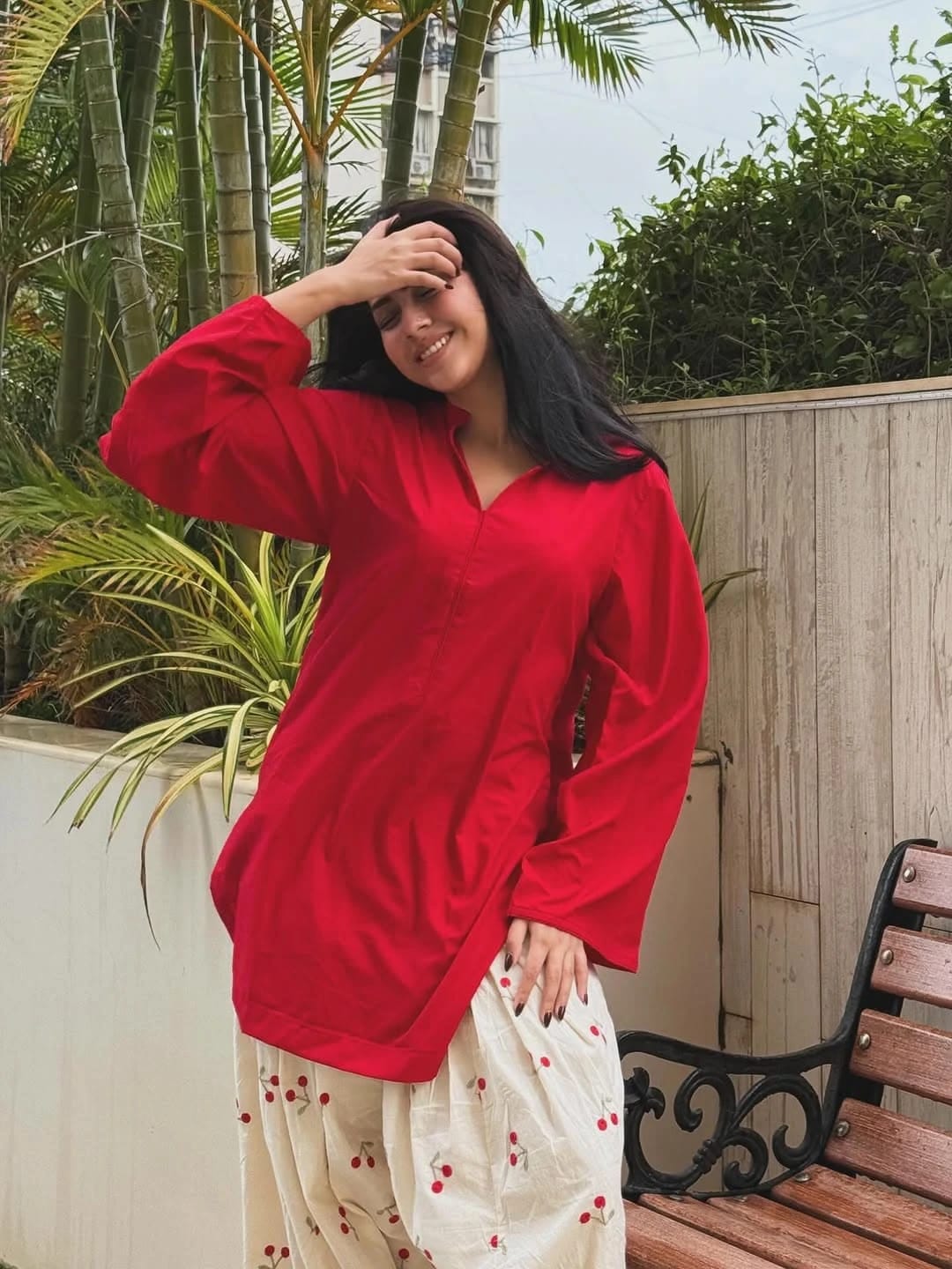 LAL PARI EMBROIDERD 2PC