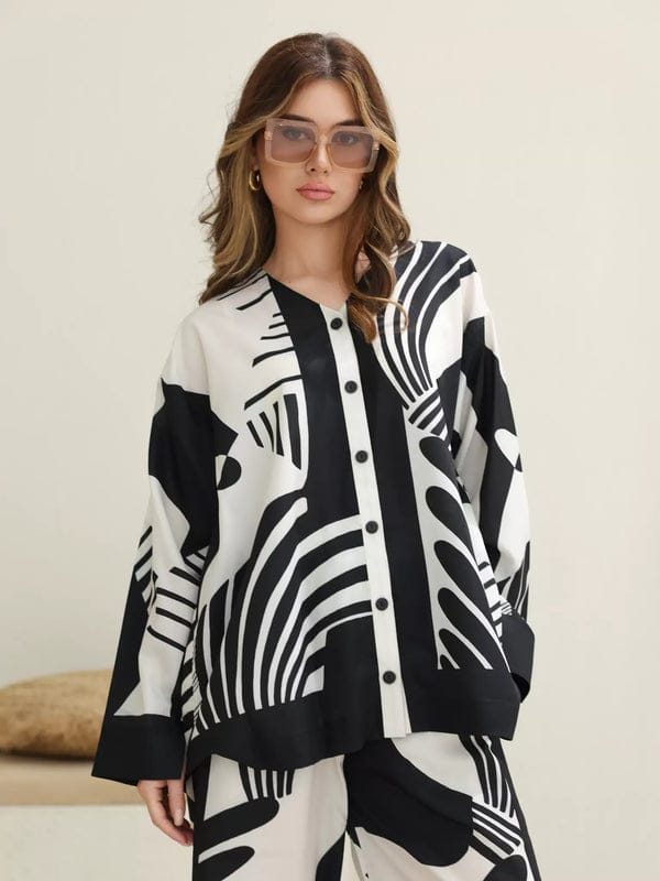 BLACK AND WHITE CORD SET