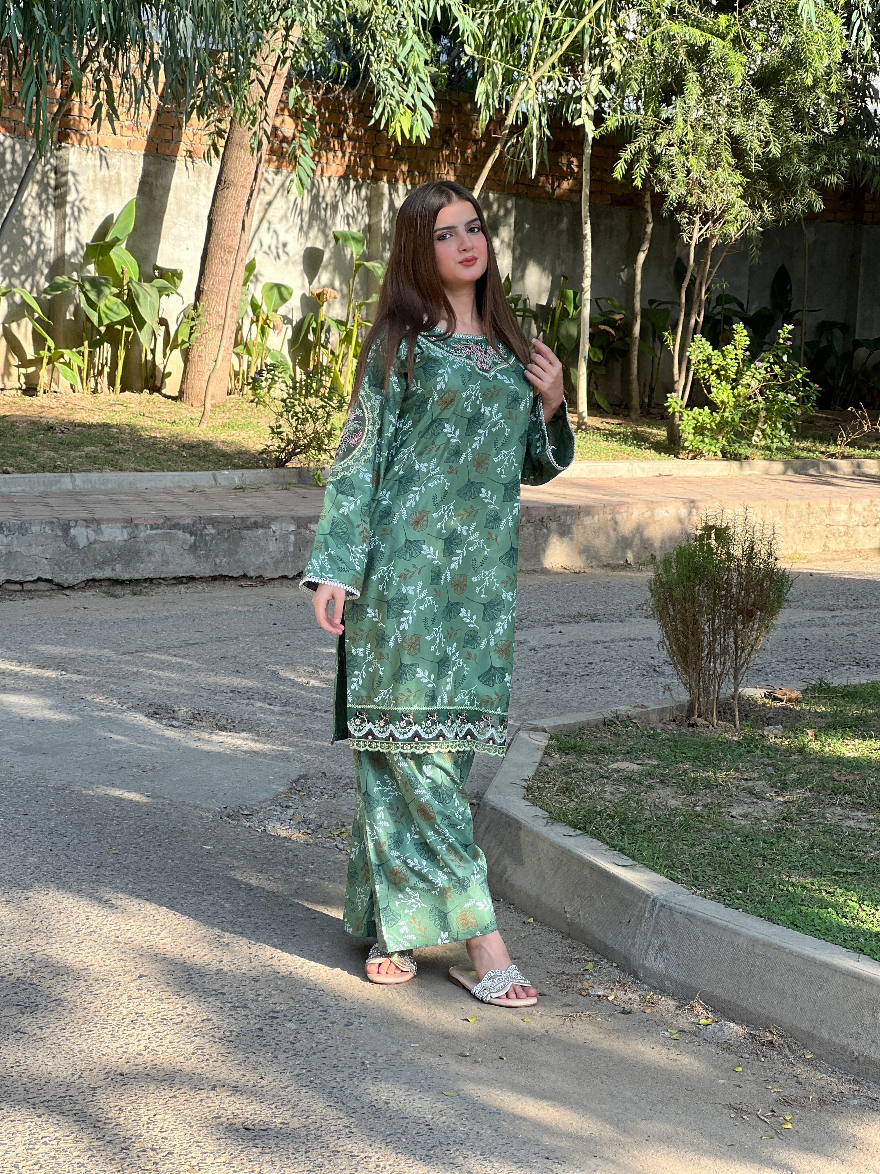 WAFA EMBROIDERED 2PC