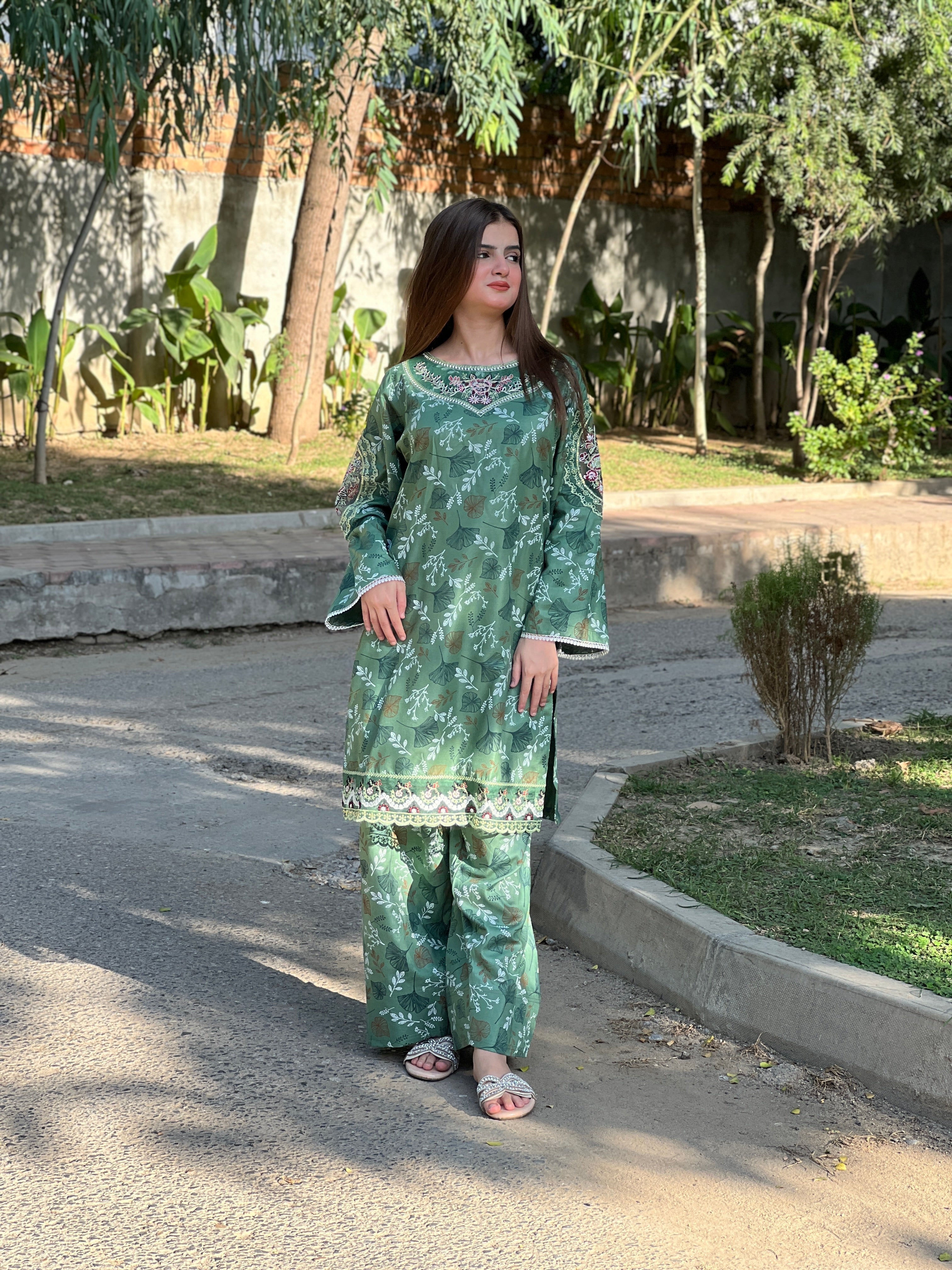 WAFA EMBROIDERED 2PC