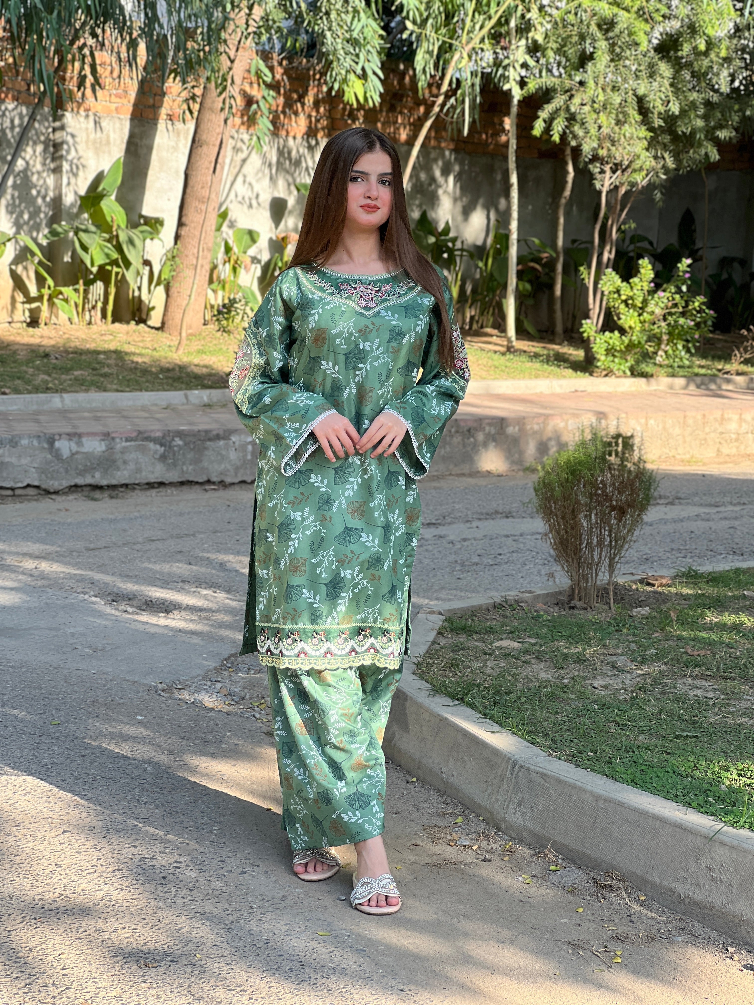 WAFA EMBROIDERED 2PC