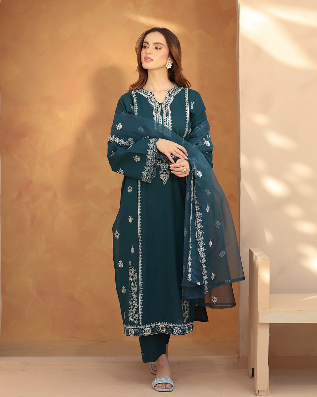 JUGNU EMBROIDERED 2PC