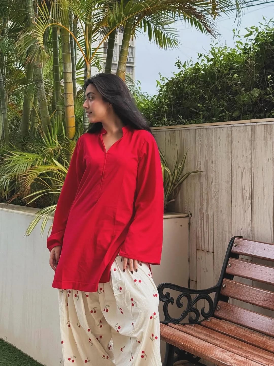 LAL PARI EMBROIDERD 2PC